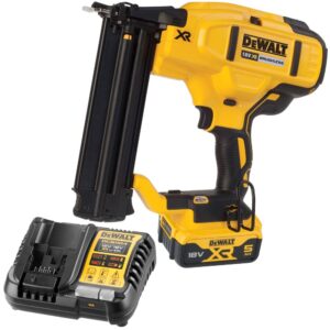 Аккумуляторный гвоздезабивной пистолет DEWALT DCN680P1, 18 В, с АКБ 5 Ач и ЗУ (DCN680P1N-XJ), арт. DCN680P1N-XJ